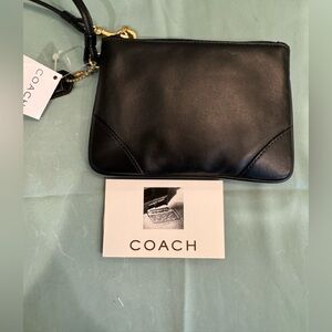 NWT Coach Wristlet 6X4